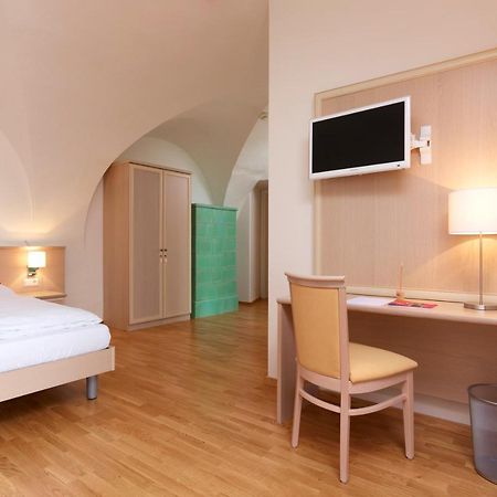 Cma Stift Ossiach Hotel Екстериор снимка